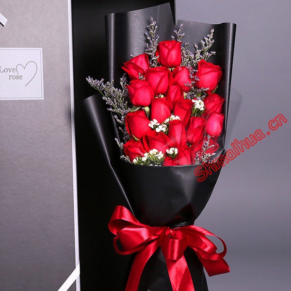 爱你永久-19枝红玫瑰，搭配情人草、白色相思梅，精美礼盒