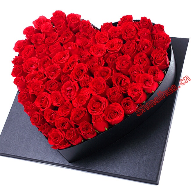 爱情的果实-66枝顶级红玫瑰，黑色桃心高档礼盒（以实物为准）