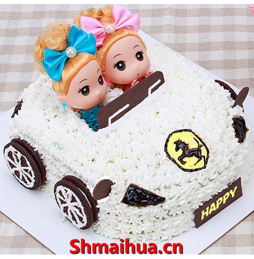 香车美女-8寸/2磅 汽车创意鲜奶蛋糕，二个美女芭比开车形状
